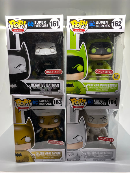 Many suits of Batman set